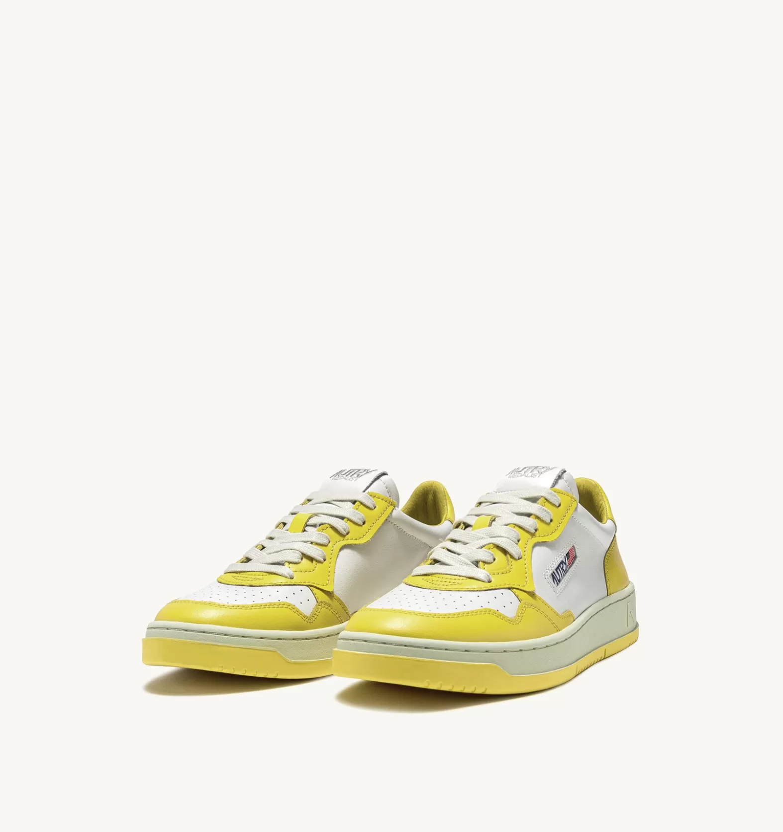 Medalist^AUTRY Bicolor Medalist Low In White And Yellow Leather