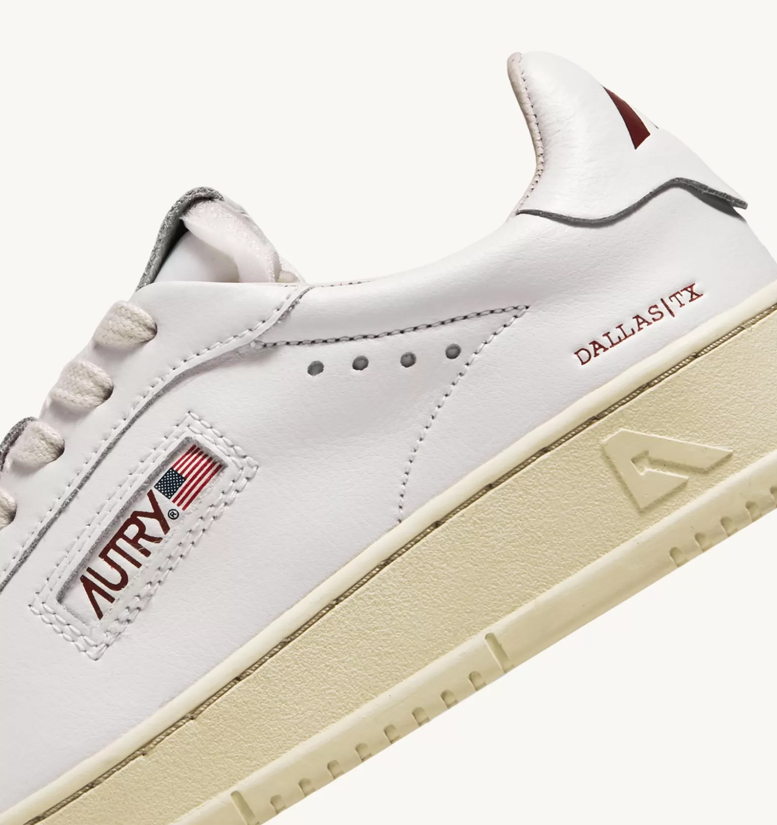 Dallas^AUTRY Dallas Low Sneaker In Leather And Foil Print Color White And Red