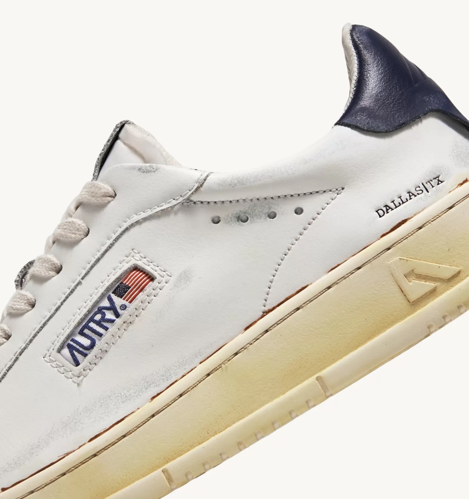 Super Vintage^AUTRY Glue-Finish Dallas Low Vintage Sneakers In Leather Color White And Blue
