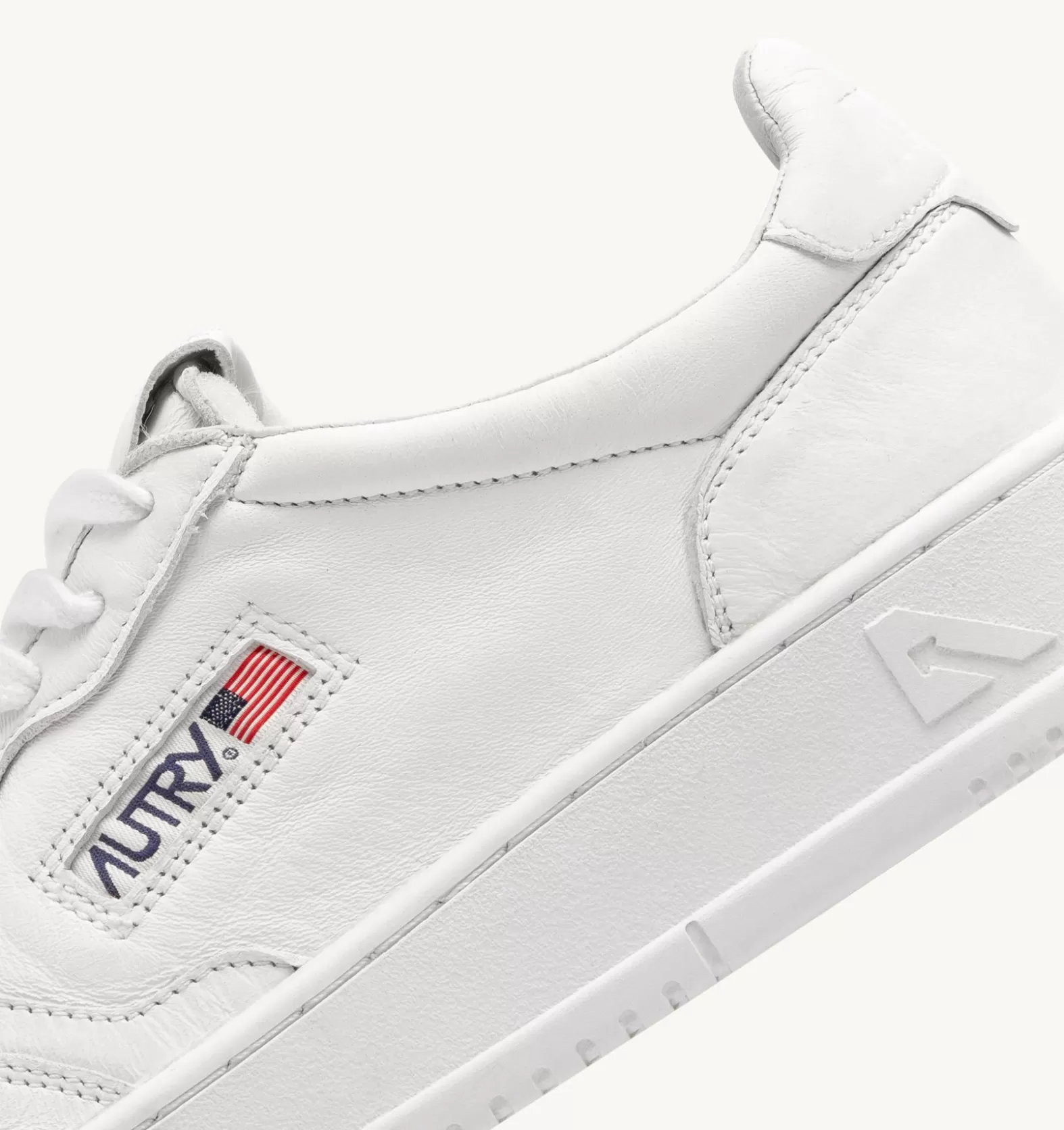 Medalist^AUTRY Medalist Low Sneaker In Optical White Goat Leather
