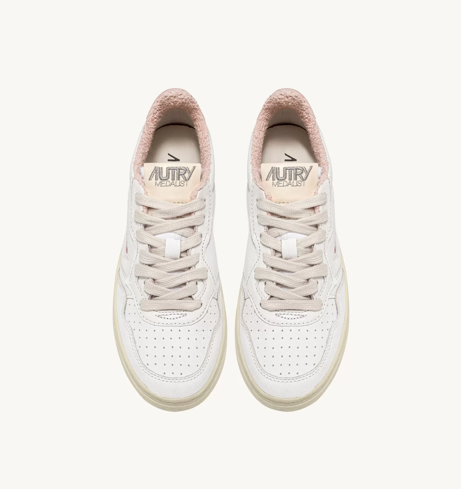 Medalist^AUTRY Medalist Low Sneaker In Pelle Morbida Di Capra E Spugna Color Bianco E Powder