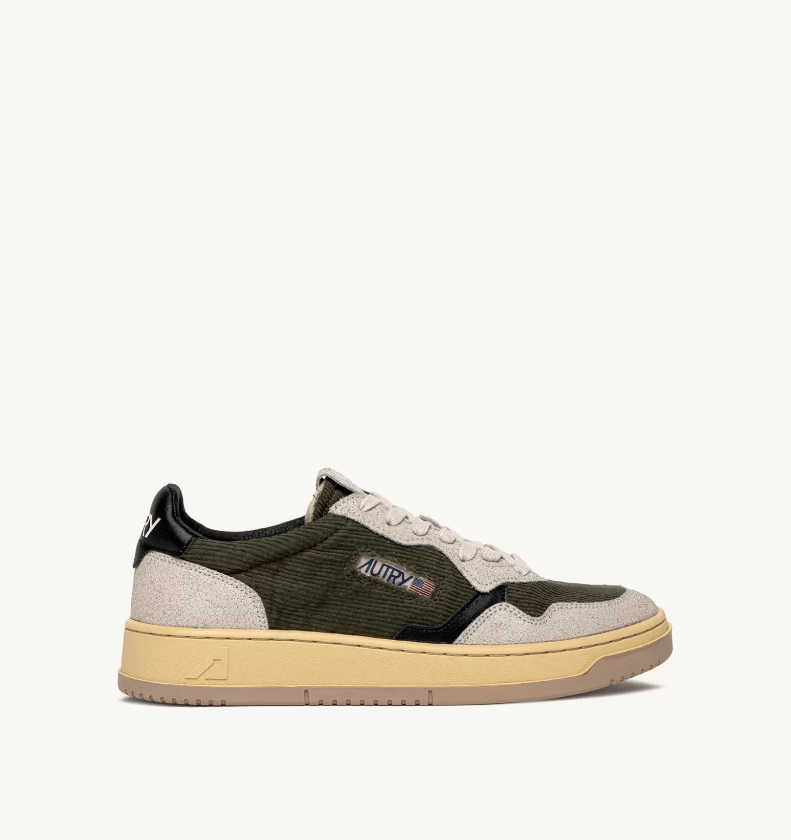 Medalist^AUTRY Medalist Low Sneakers In Green Ribbed Velvet And White Leather