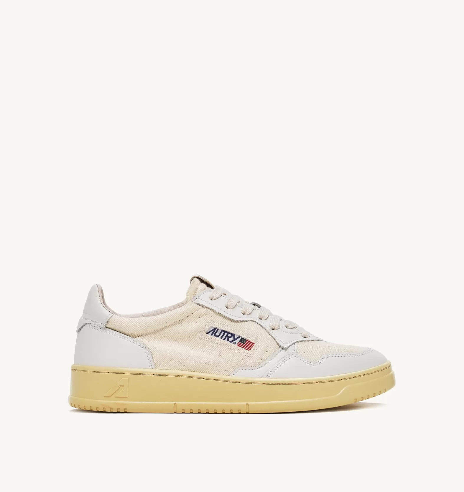 Medalist^AUTRY Medalist Low Sneakers In Leather And Canvas Color White