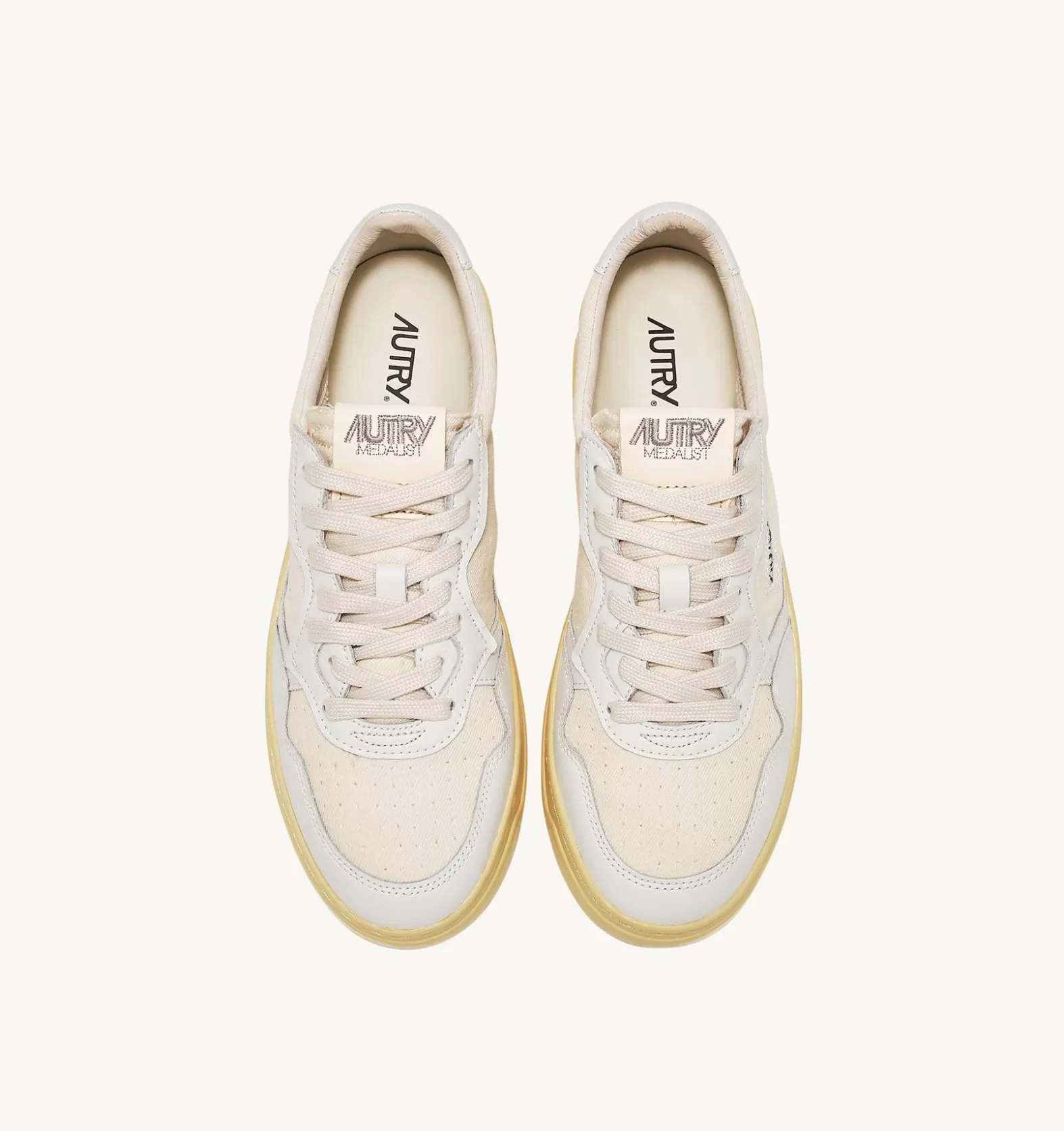 Medalist^AUTRY Medalist Low Sneakers In Leather And Canvas Color White