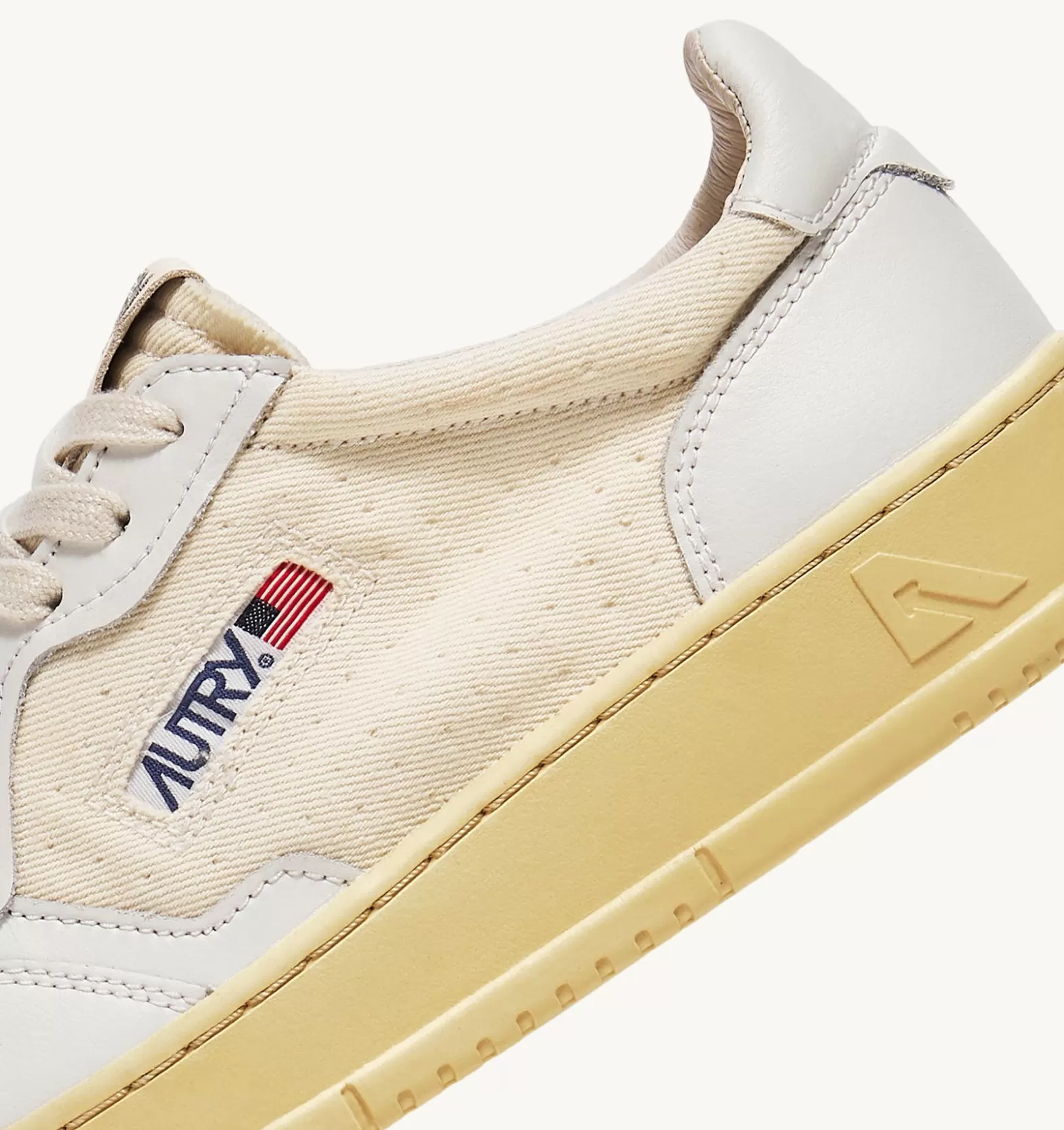 Medalist^AUTRY Medalist Low Sneakers In Leather And Canvas Color White