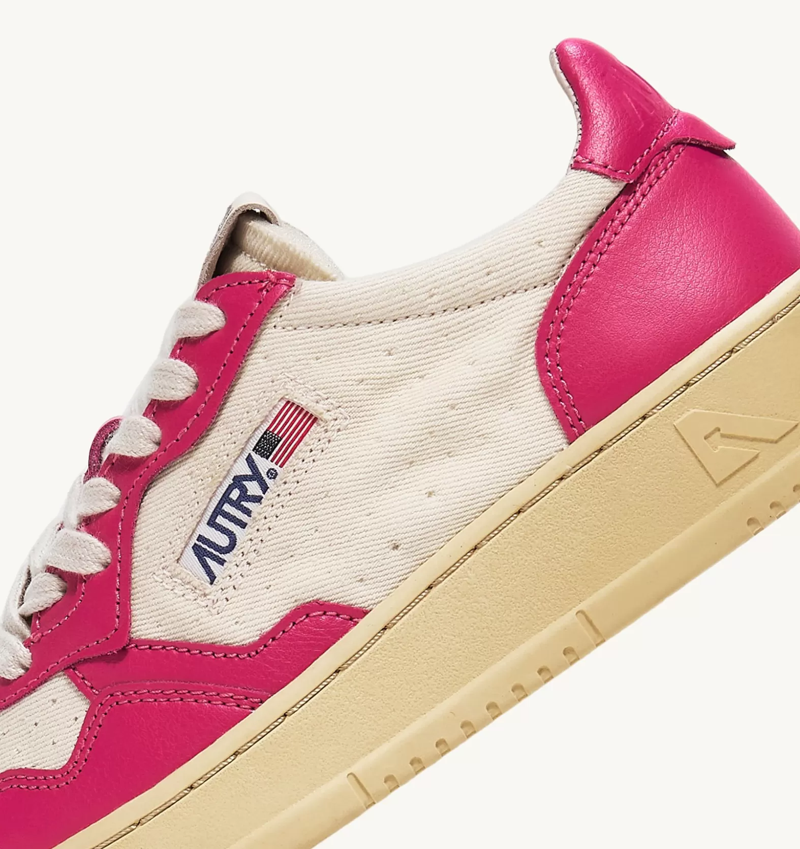 Medalist^AUTRY Medalist Low Sneakers In Leather And Canvas Color White And Bubble Tone
