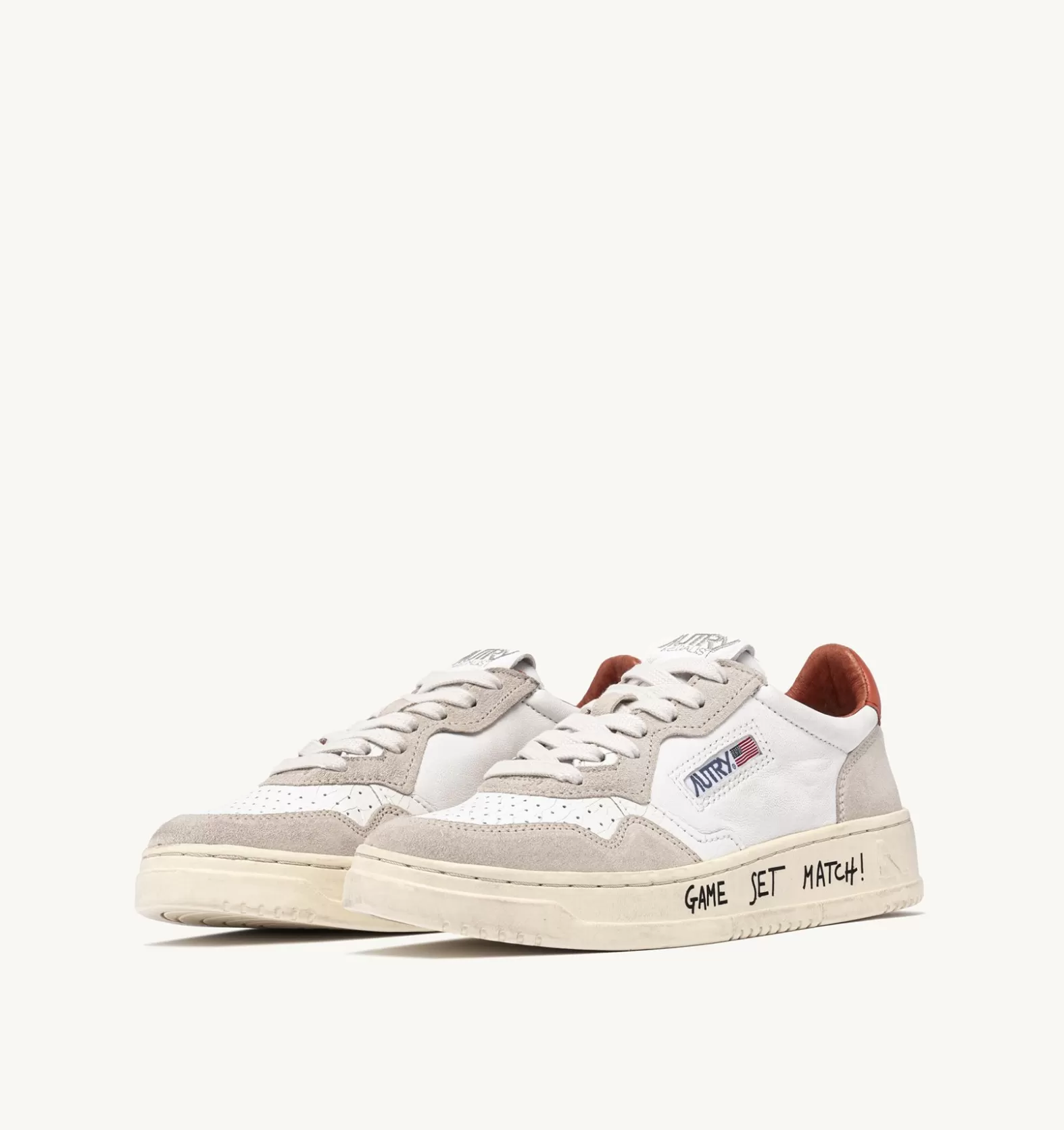 Medalist^AUTRY Medalist Low Sneakers In Leather Bianca And Suede Beige