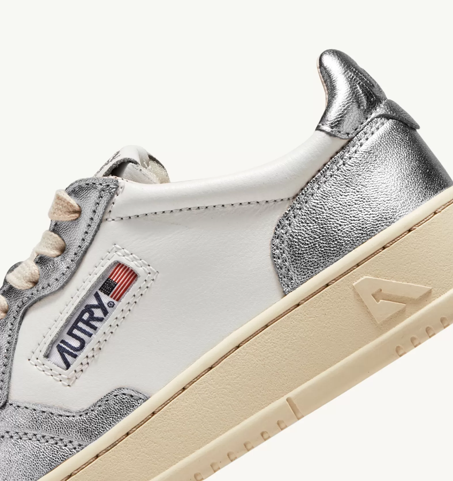 Medalist^AUTRY Medalist Low Sneakers In Leather Bicolor White And Silver