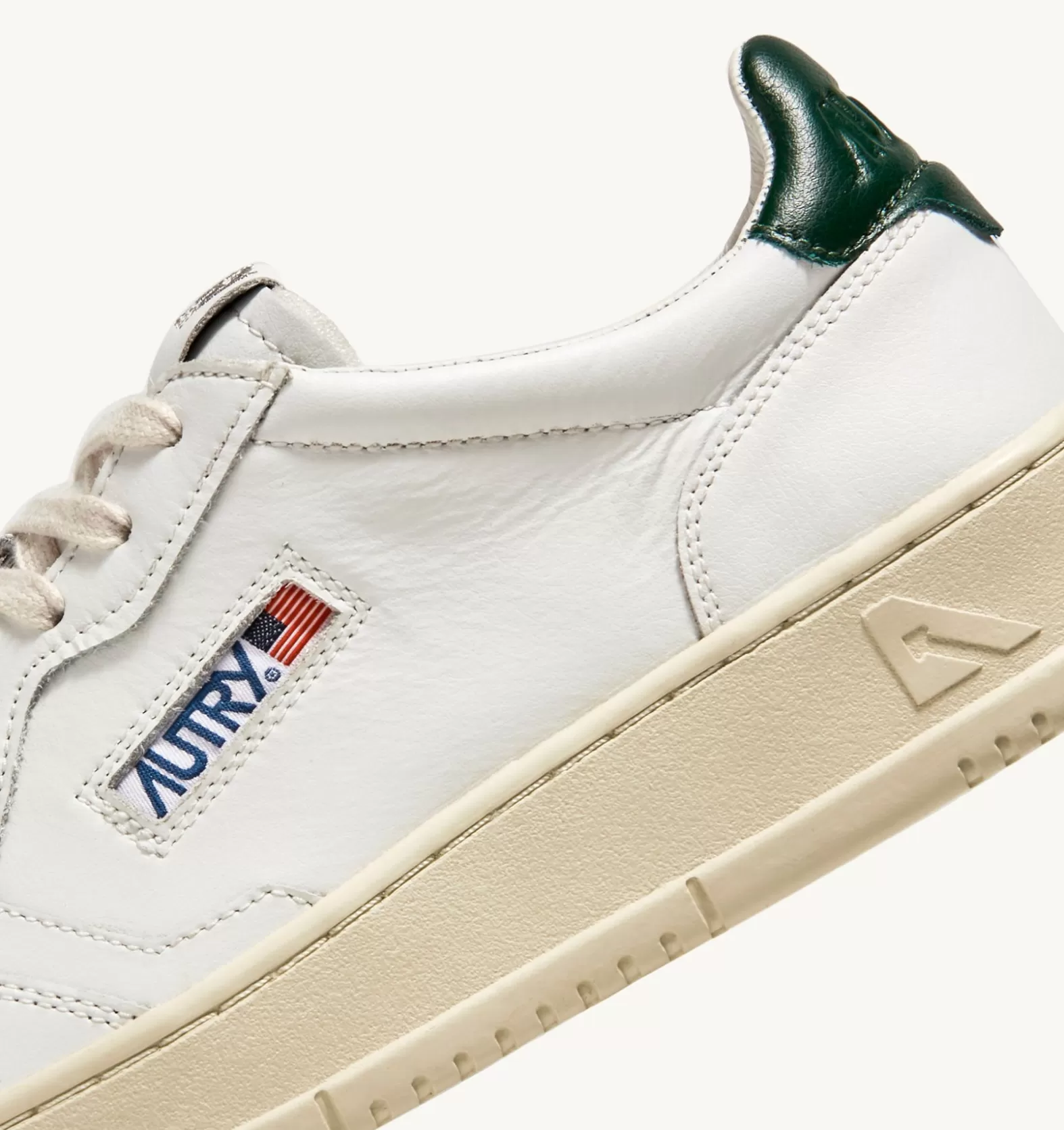 Medalist^AUTRY Medalist Low Sneakers In Leather Color White And Mountain