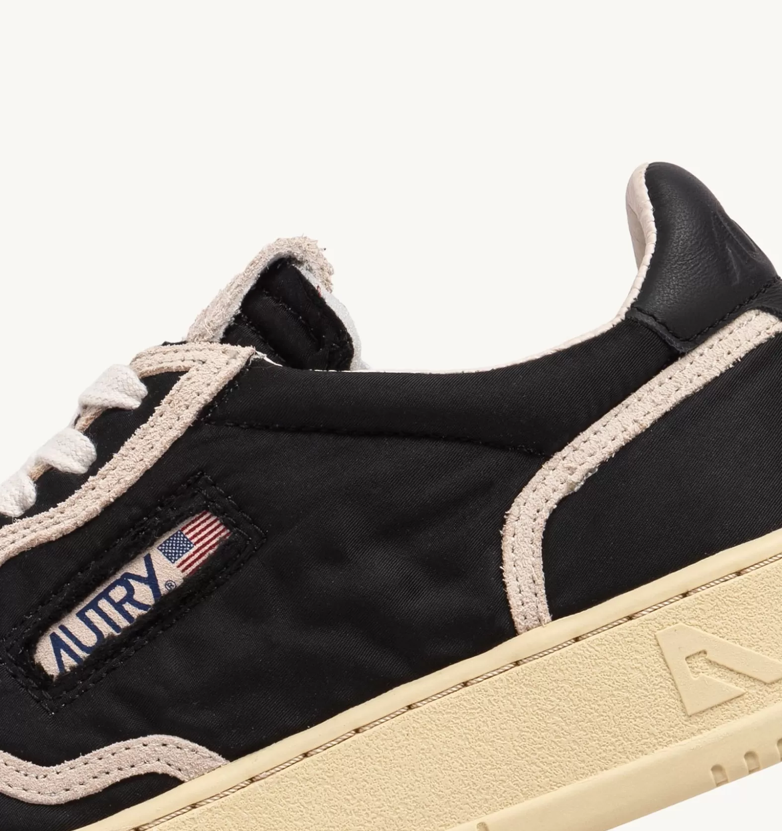Medalist^AUTRY Medalist Low Sneakers In Nylon Color Black And Suede Beige