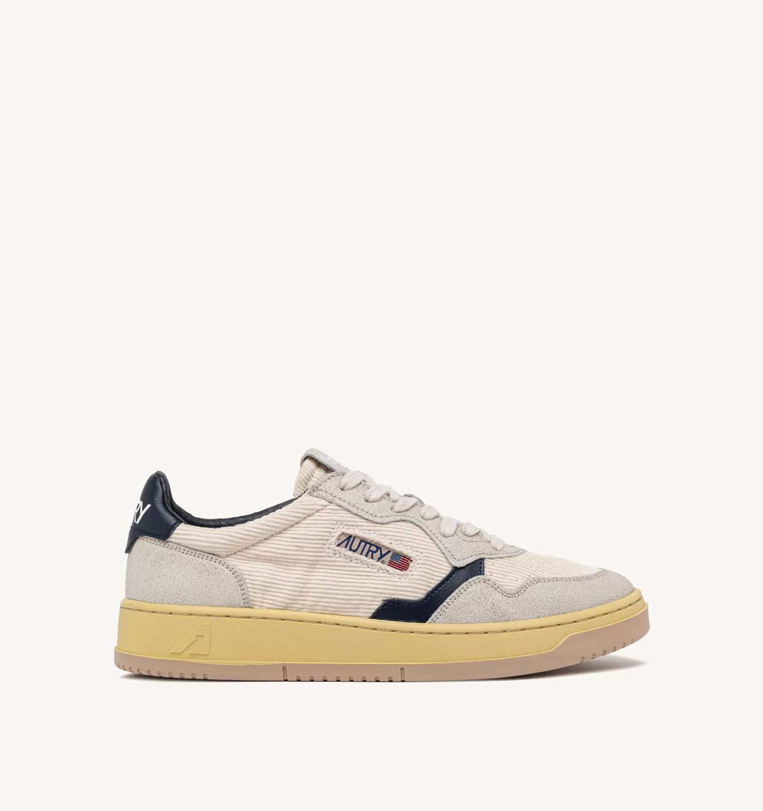 Medalist^AUTRY Medalist Low Sneakers In Ribbed Velvet And Suede Color White And Blue
