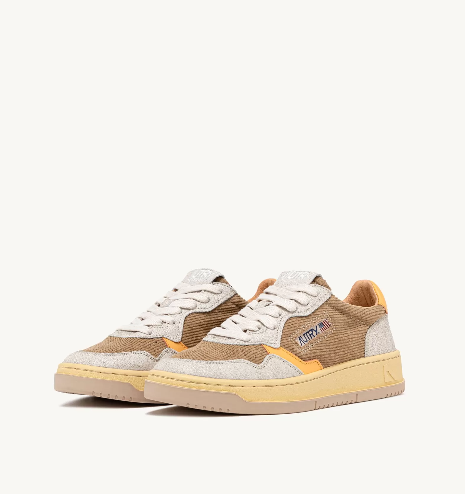 Medalist^AUTRY Medalist Low Sneakers In Ribbed Velvet Taupe And Suede Color Gray