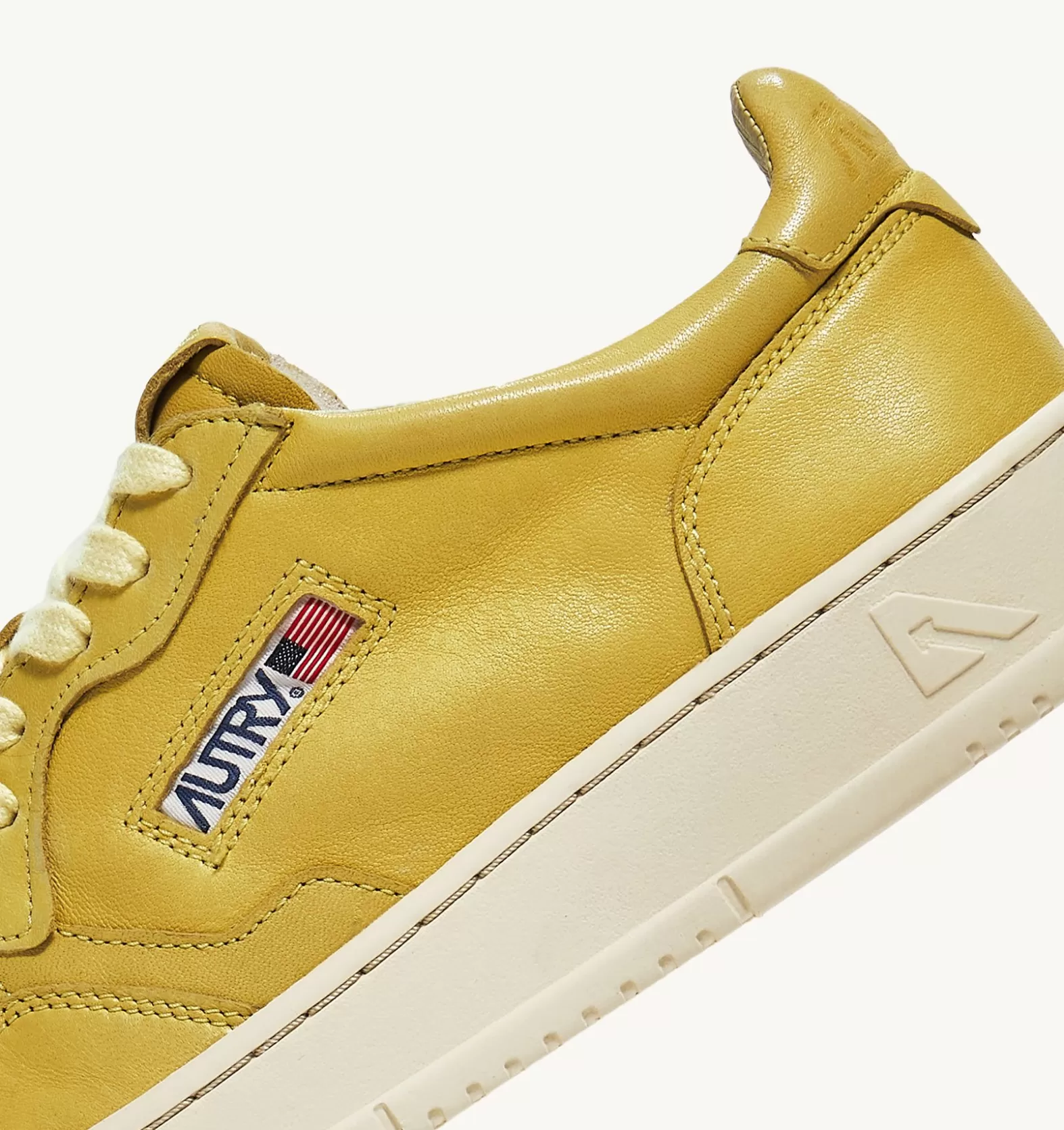 Medalist^AUTRY Medalist Low Sneakers In Soft Goatskin Color Iris Yellow