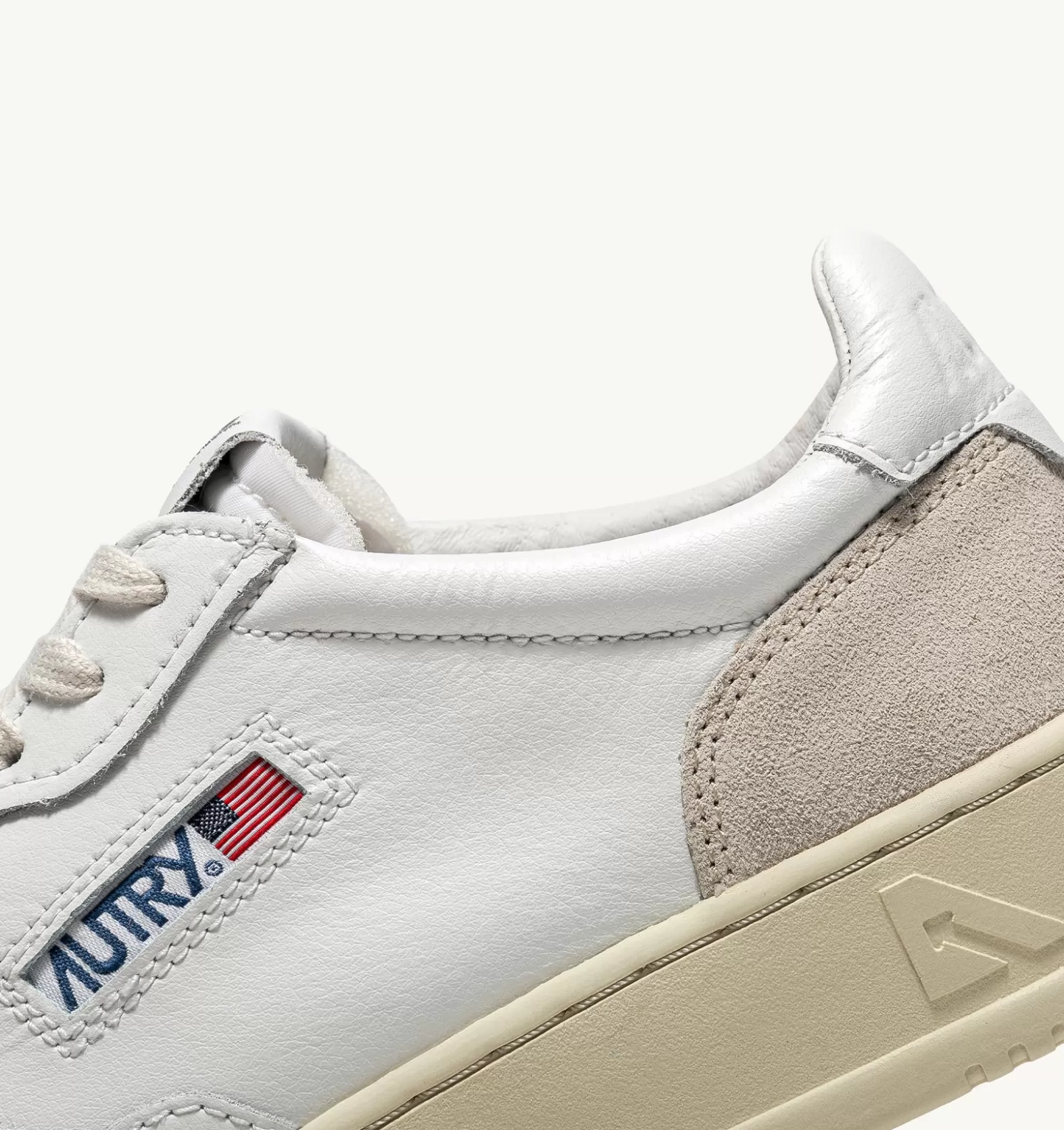 Medalist^AUTRY Medalist Low Sneakers In Suede And Leather Color White