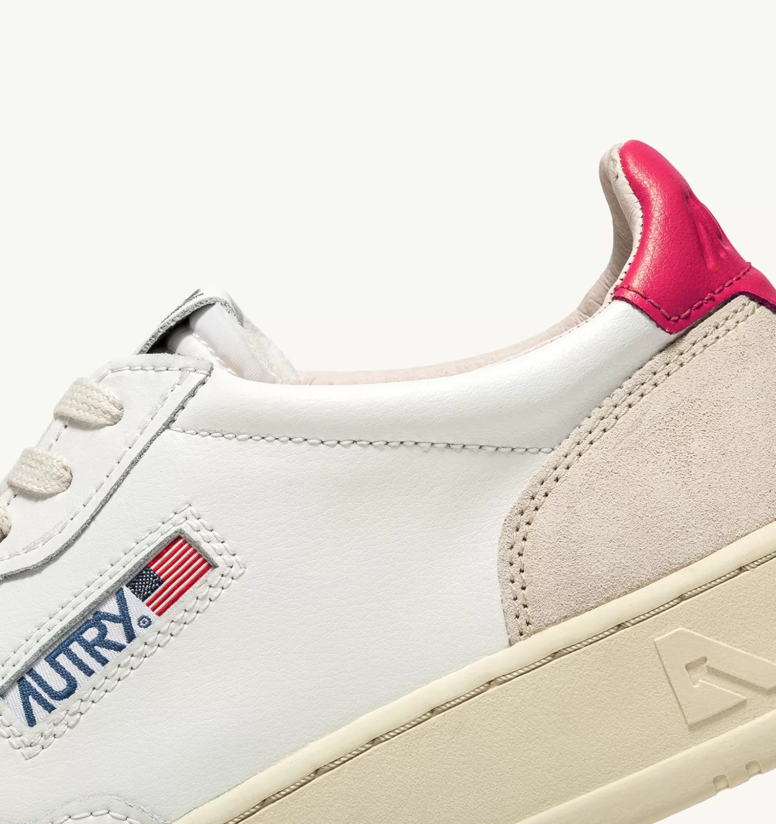 Medalist^AUTRY Medalist Low Sneakers In Suede And Leather Color White And Bubble Tone