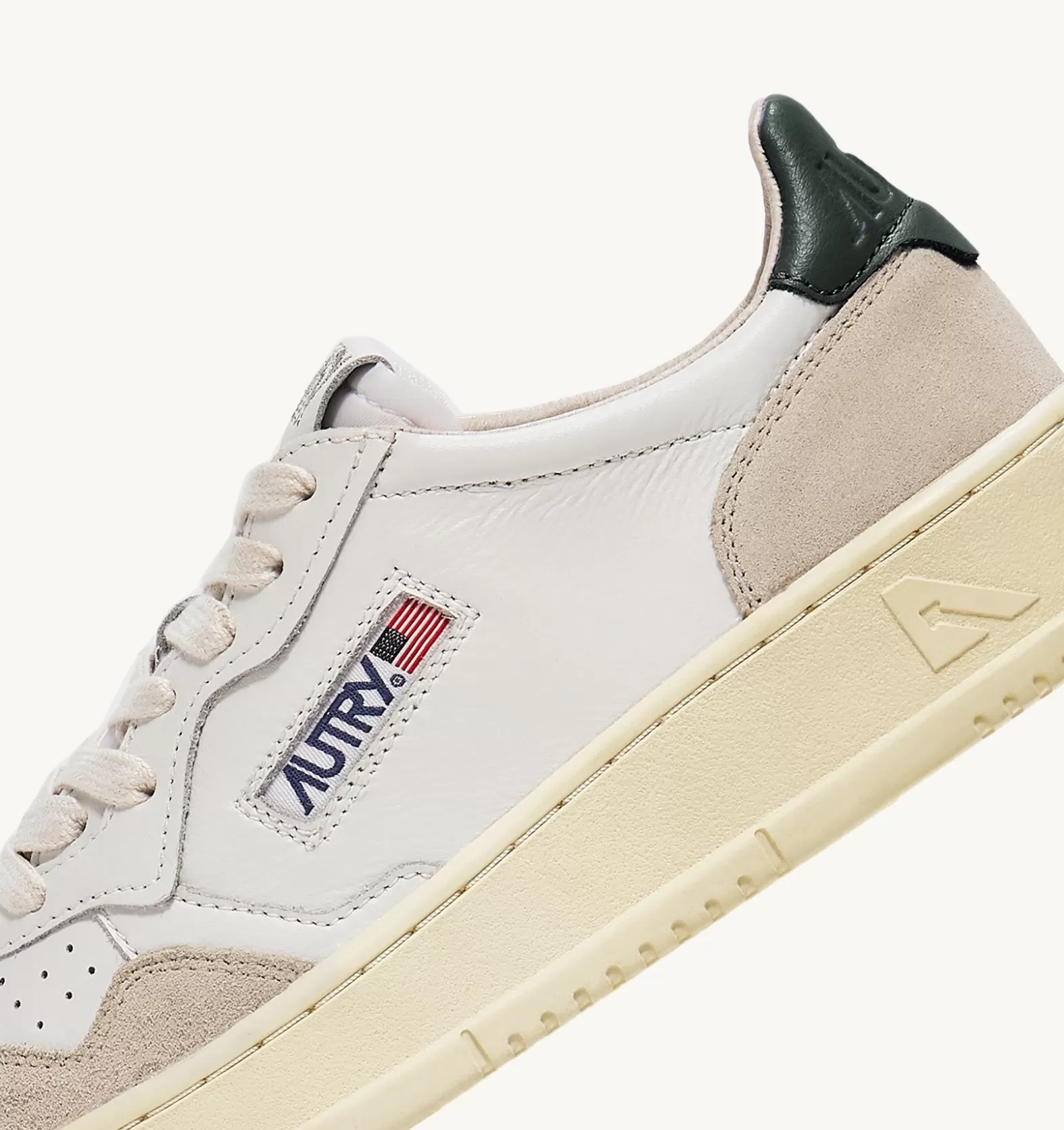 Medalist^AUTRY Medalist Low Sneakers In Suede And Leather Color White And Mount