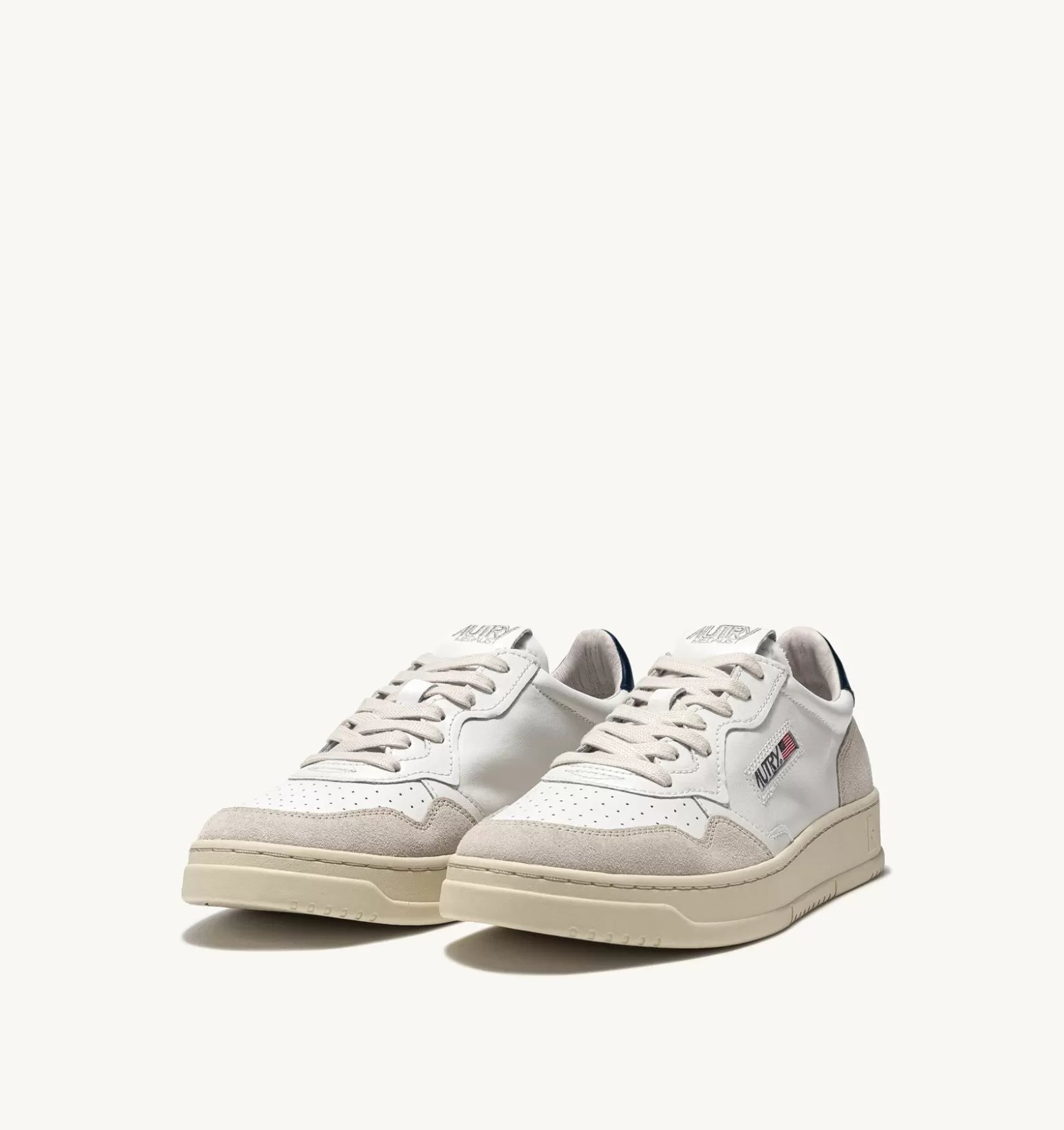 Medalist^AUTRY Medalist Low Sneakers In Suede And Leather White And Blue