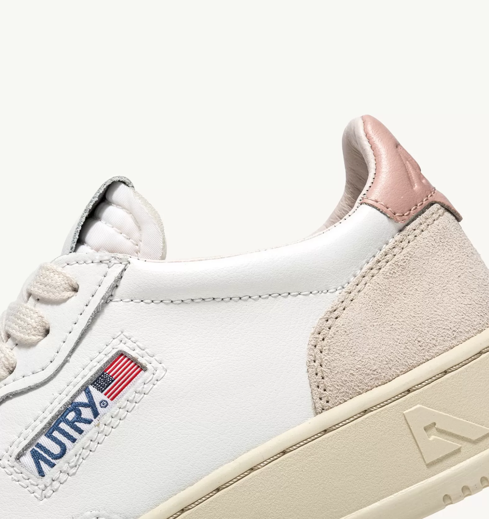 Medalist^AUTRY Medalist Low Sneakers In Suede And Leather White And Powder
