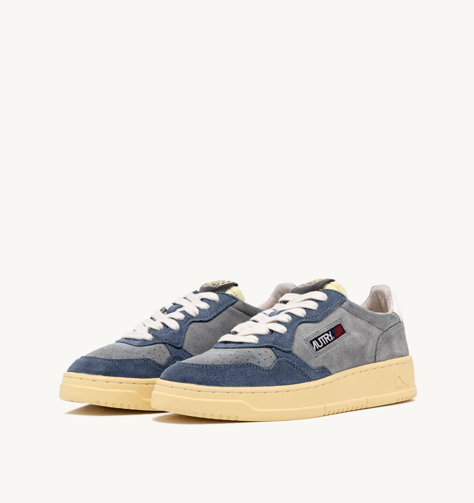 Medalist^AUTRY Medalist Low Sneakers In Suede Gray And Azure
