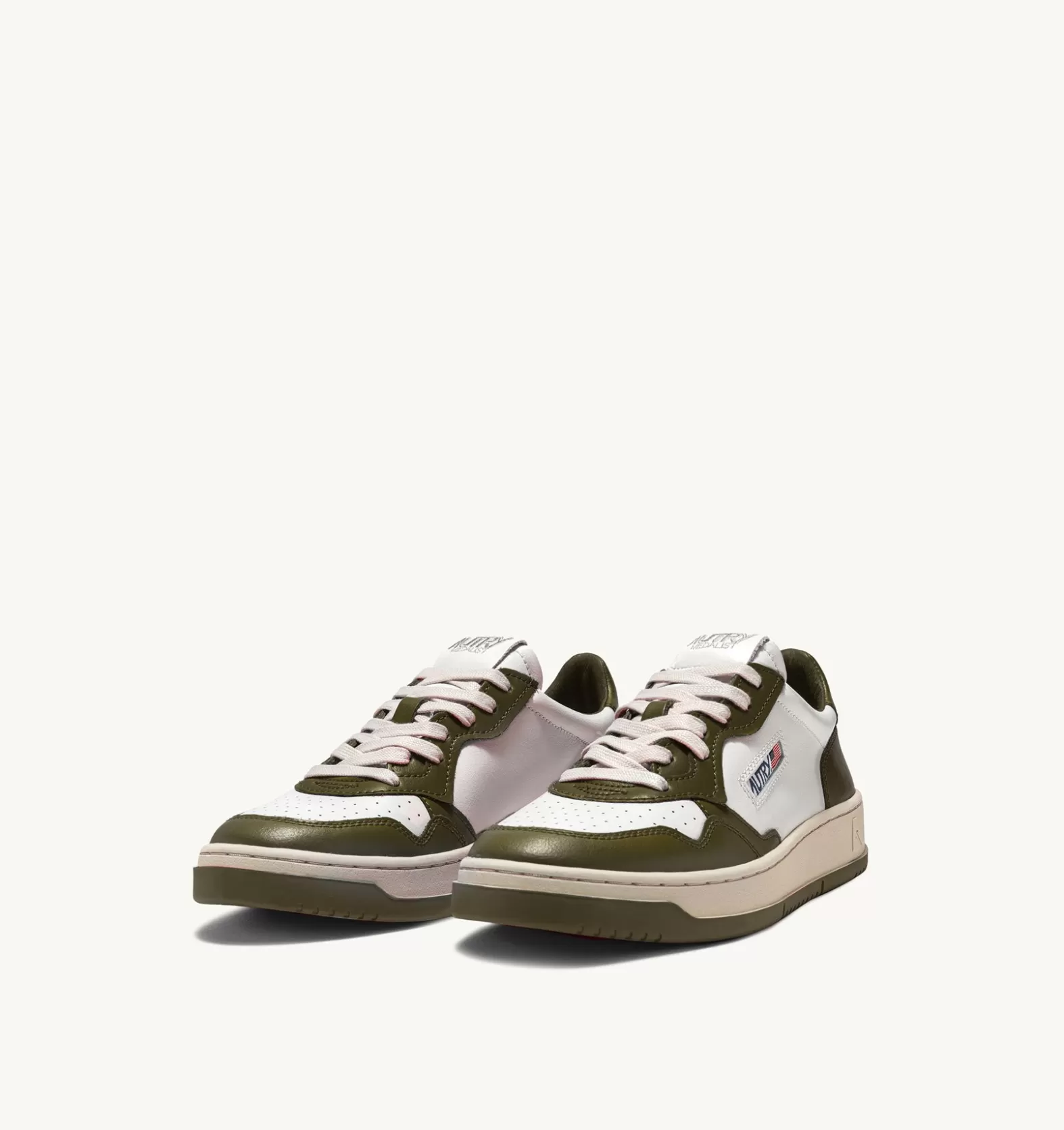 Medalist^AUTRY Medalist Low Sneakers In Two-Tone Leather Color White And Oliva