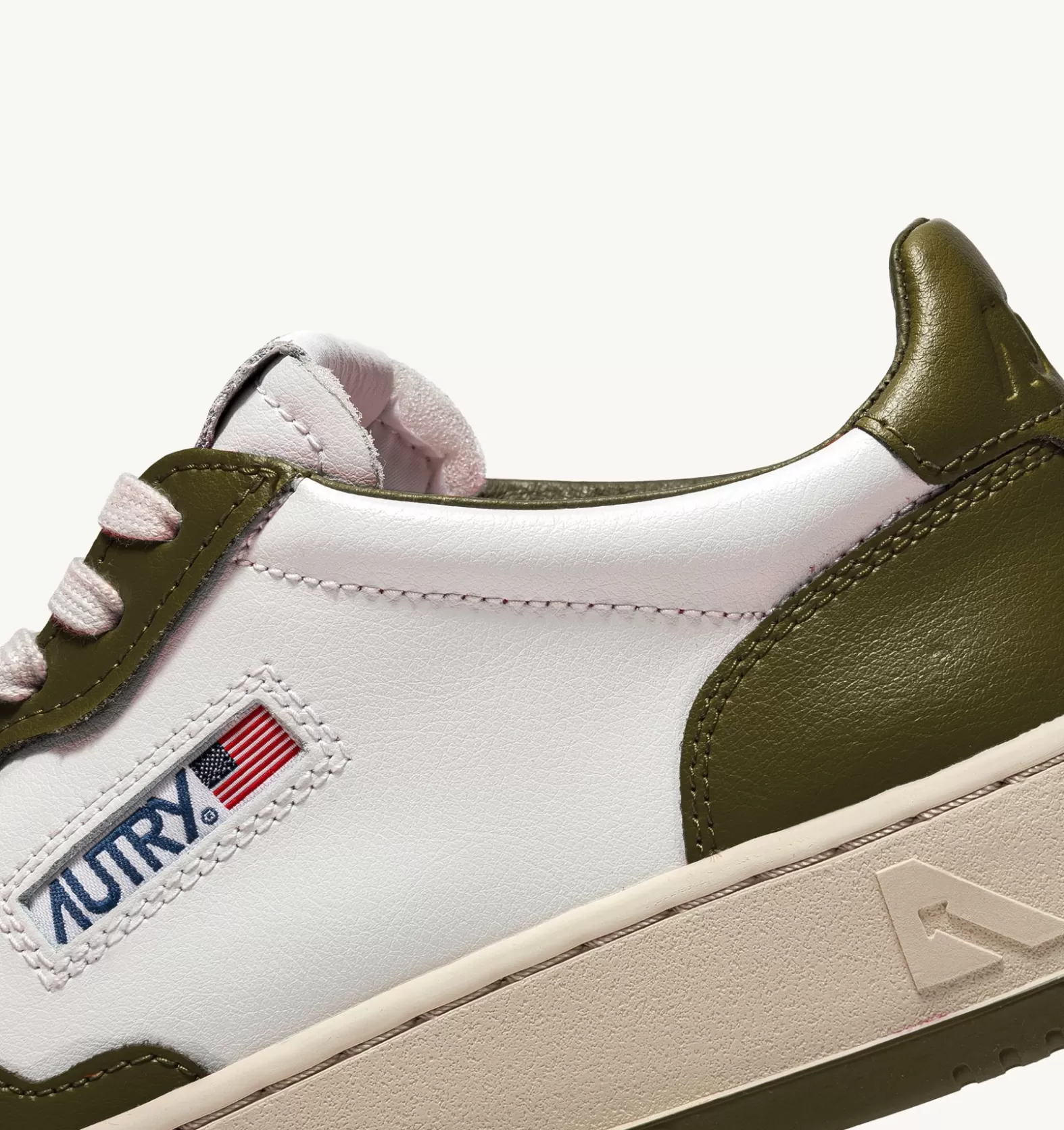 Medalist^AUTRY Medalist Low Sneakers In Two-Tone Leather Color White And Oliva