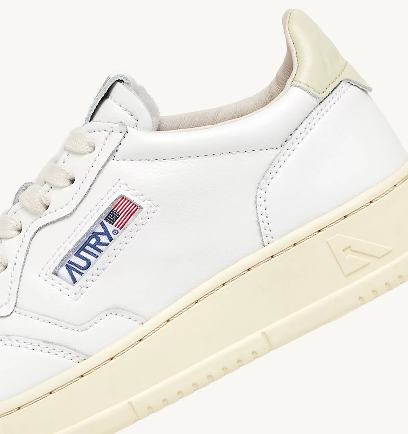 Medalist^AUTRY Medalist Low Sneakers In White And Beige Leather