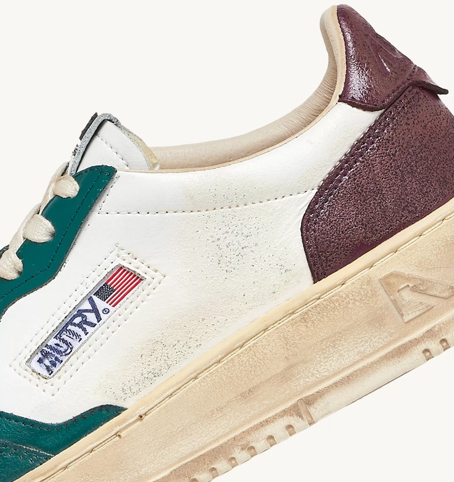 Super Vintage^AUTRY Medalist Low Super Vintage Sneakers In White Leather With Violet And Green Details
