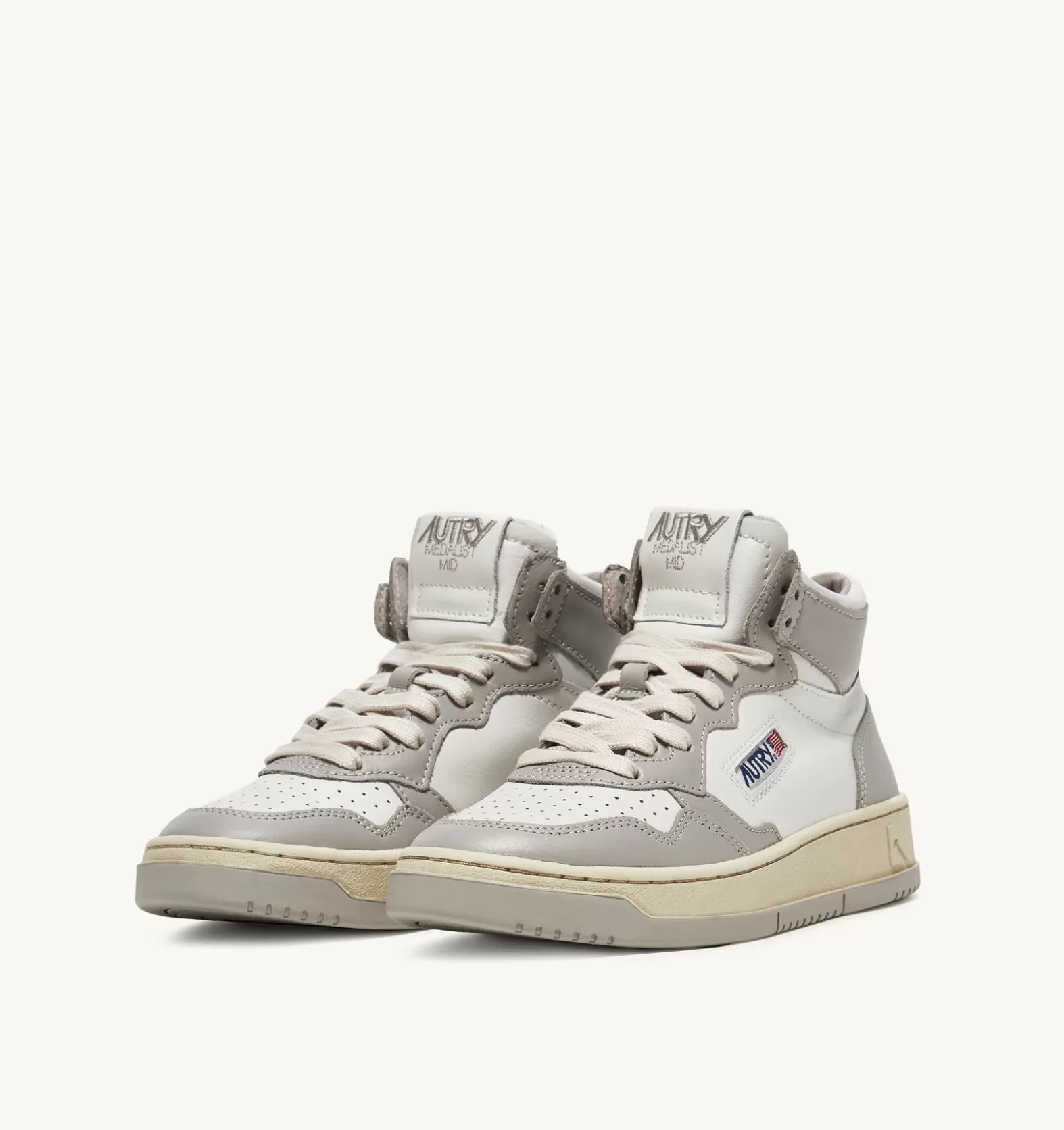 Medalist^AUTRY Medalist Mid In Two-Tone Leather Color White And Vapor