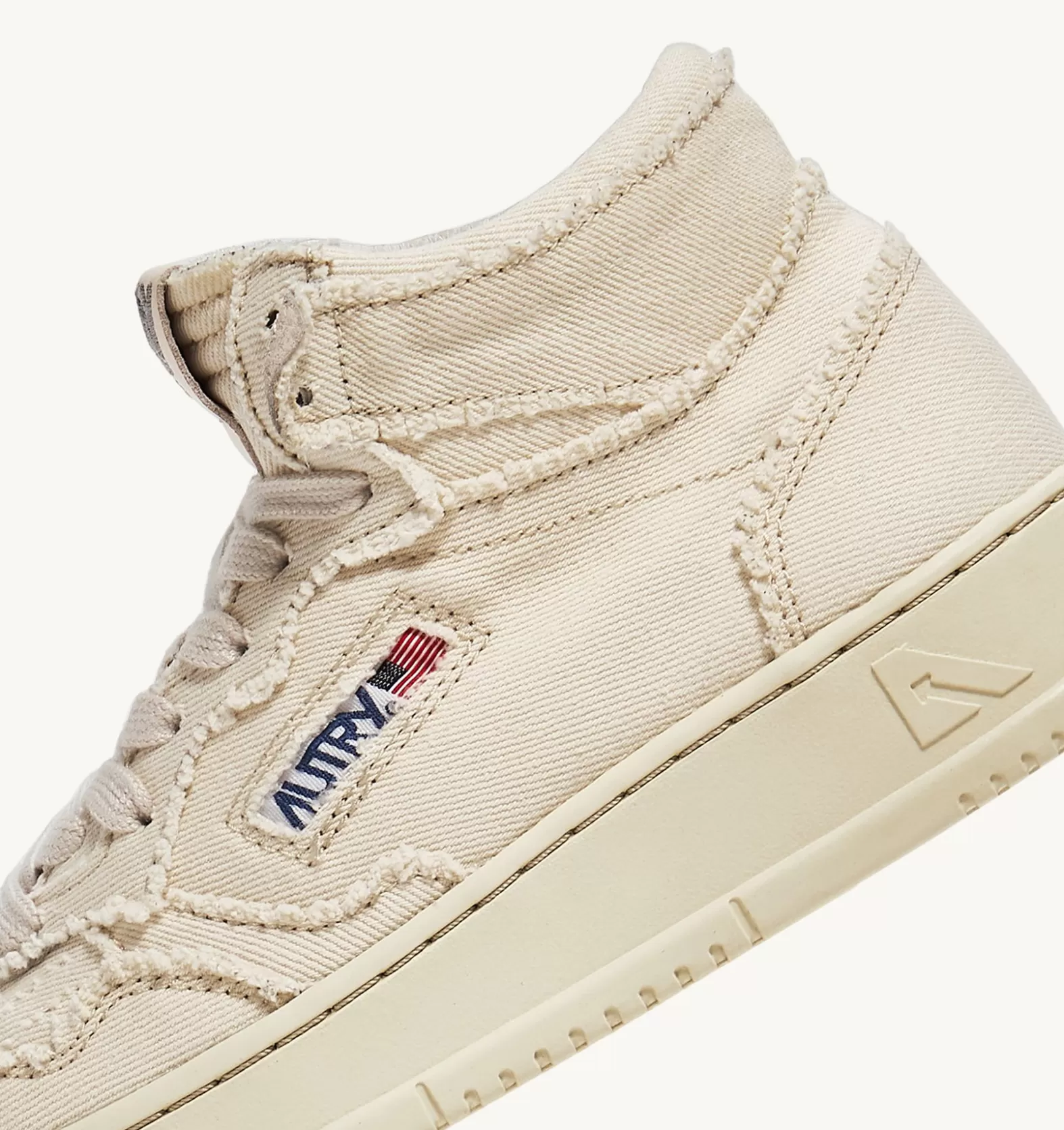 Medalist^AUTRY Medalist Mid Sneakers In Denim Color Ivory White