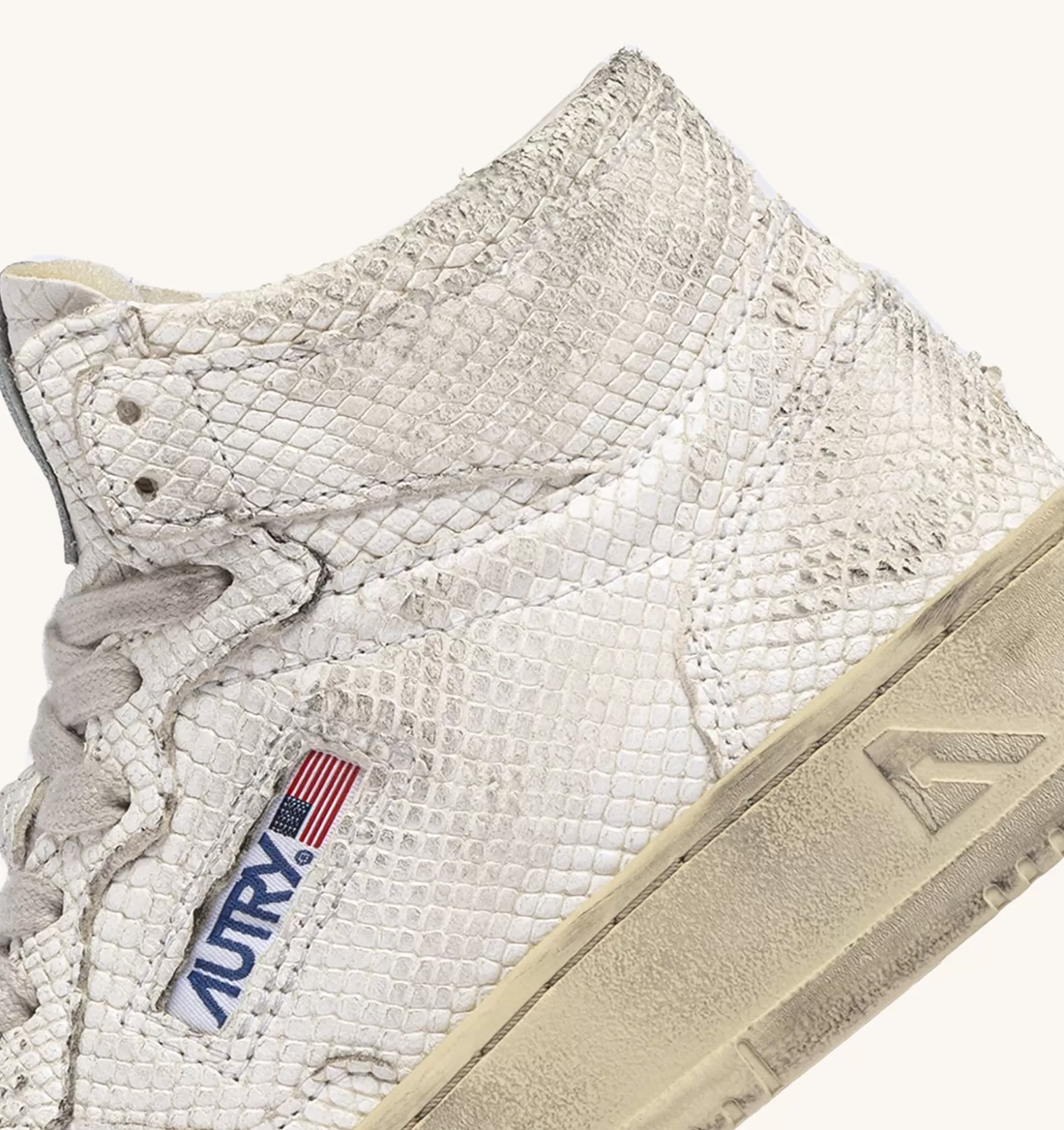Medalist^AUTRY Medalist Mid Sneakers In Snake-Effect Leather Color White