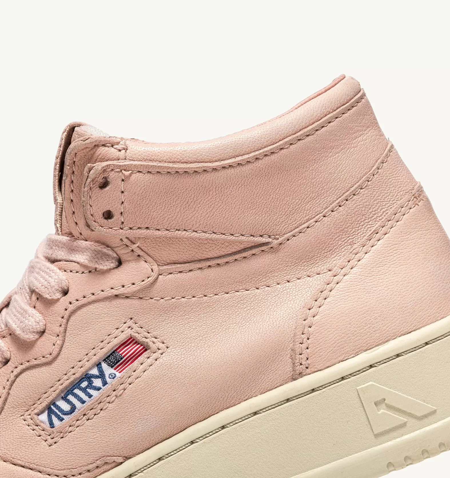 Medalist^AUTRY Medalist Mid Sneakers In Soft Goatskin Color Peach