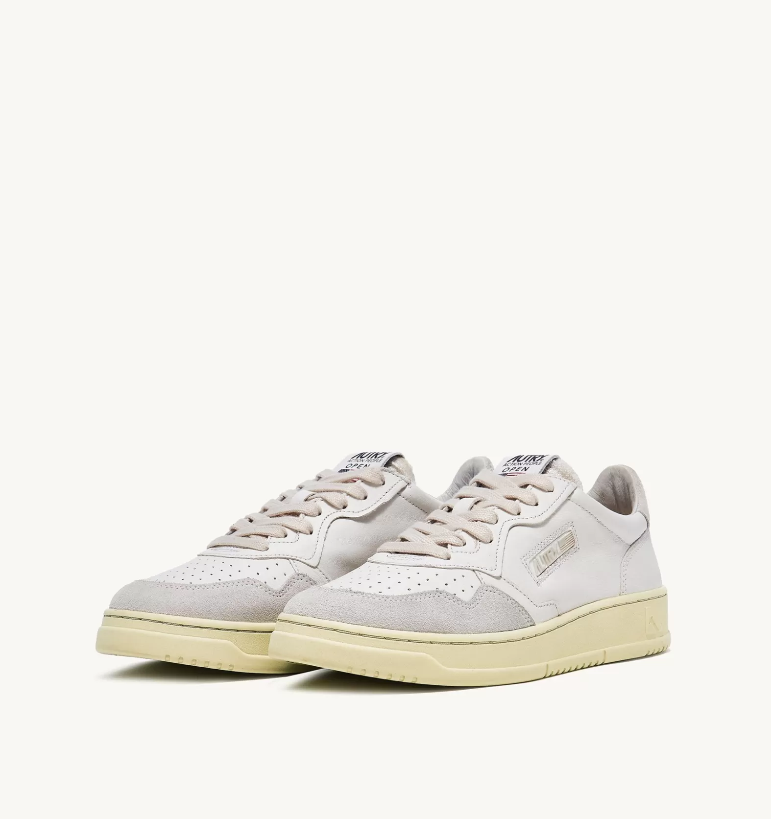 Open^AUTRY Open Low Sneakers In Leather And Suede Color White