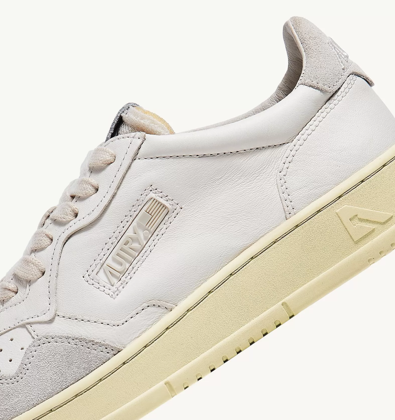 Open^AUTRY Open Low Sneakers In Leather And Suede Color White