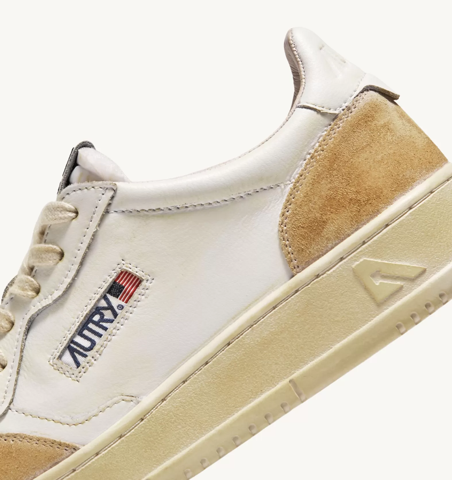Super Vintage^AUTRY Super Vintage Low Sneakers In Yellowing Effect Leather Color White