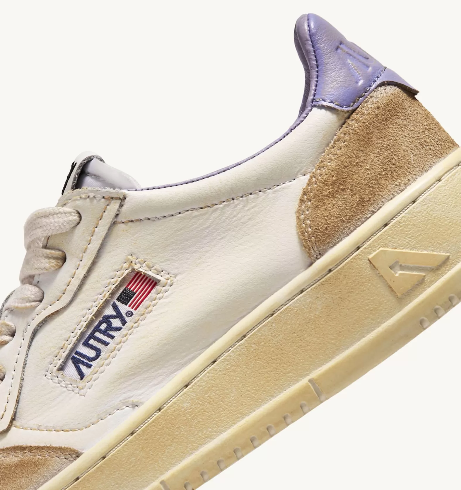 Super Vintage^AUTRY Super Vintage Low Sneakers In Yellowing Effect Leather Color White And Lavender