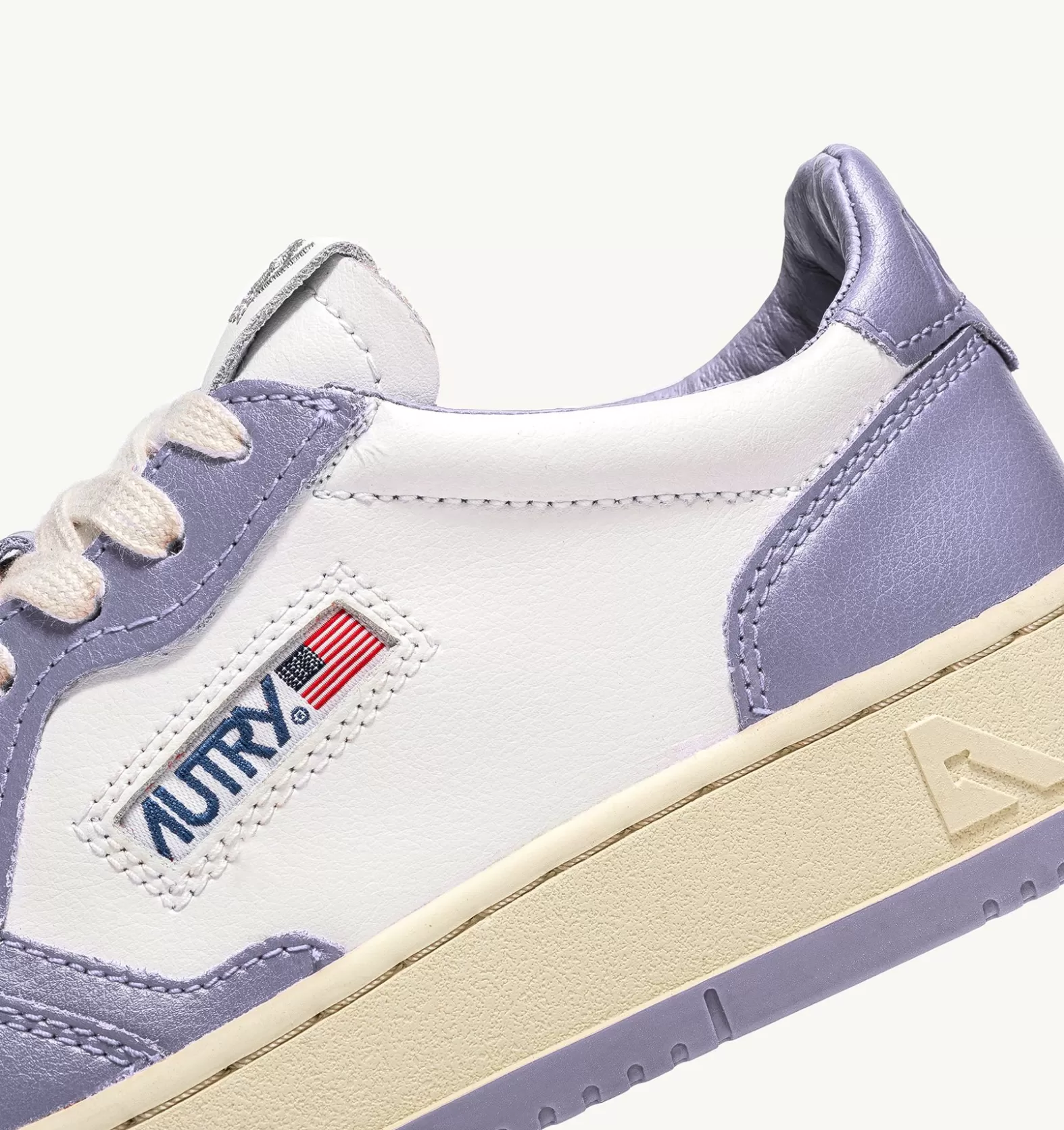 Medalist^AUTRY Two-Tone Medalist Low Sneakers In Leather Color White And Lavender