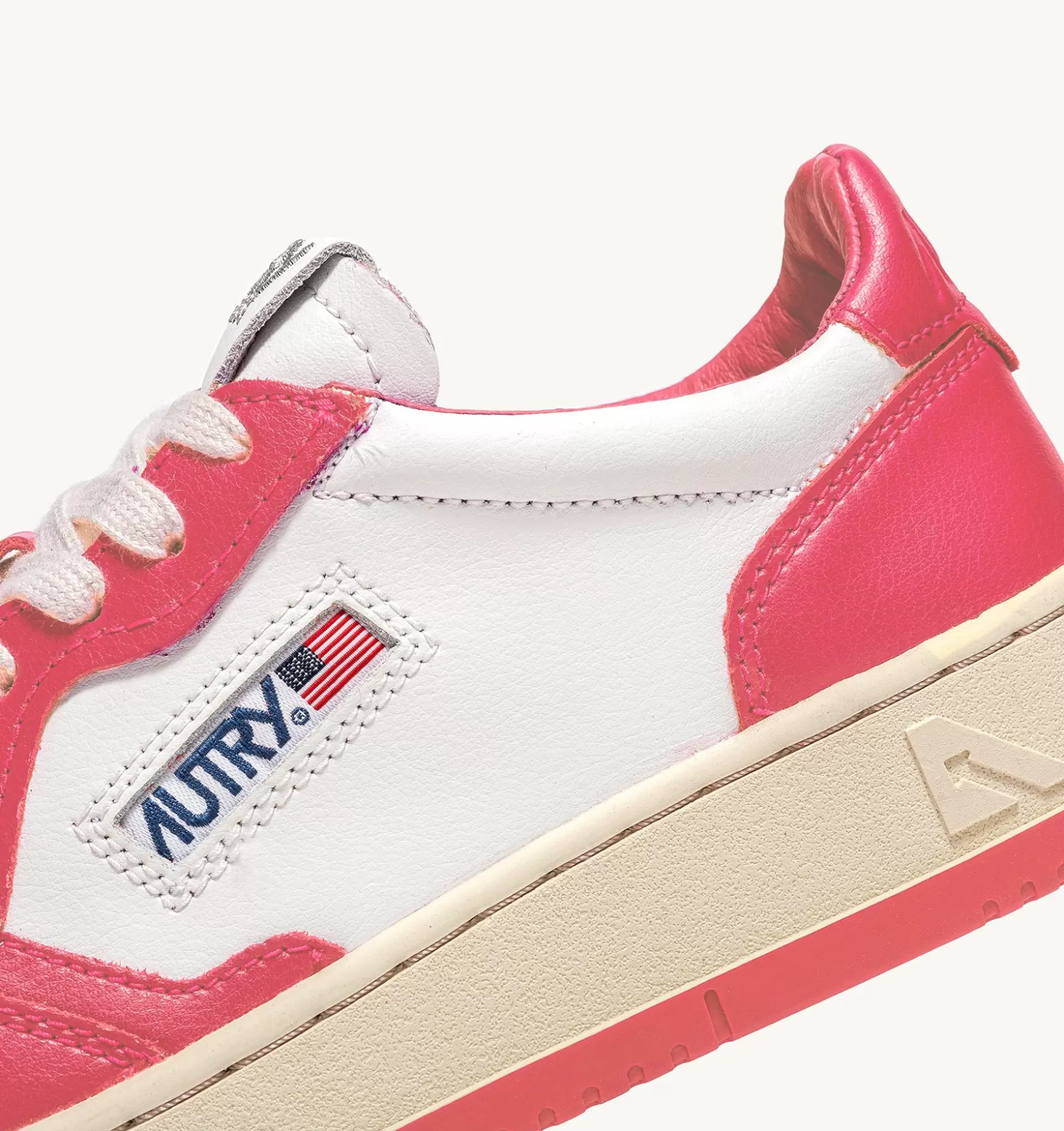 Medalist^AUTRY Two-Tone Medalist Low Sneakers In Leather Color White And Lobster