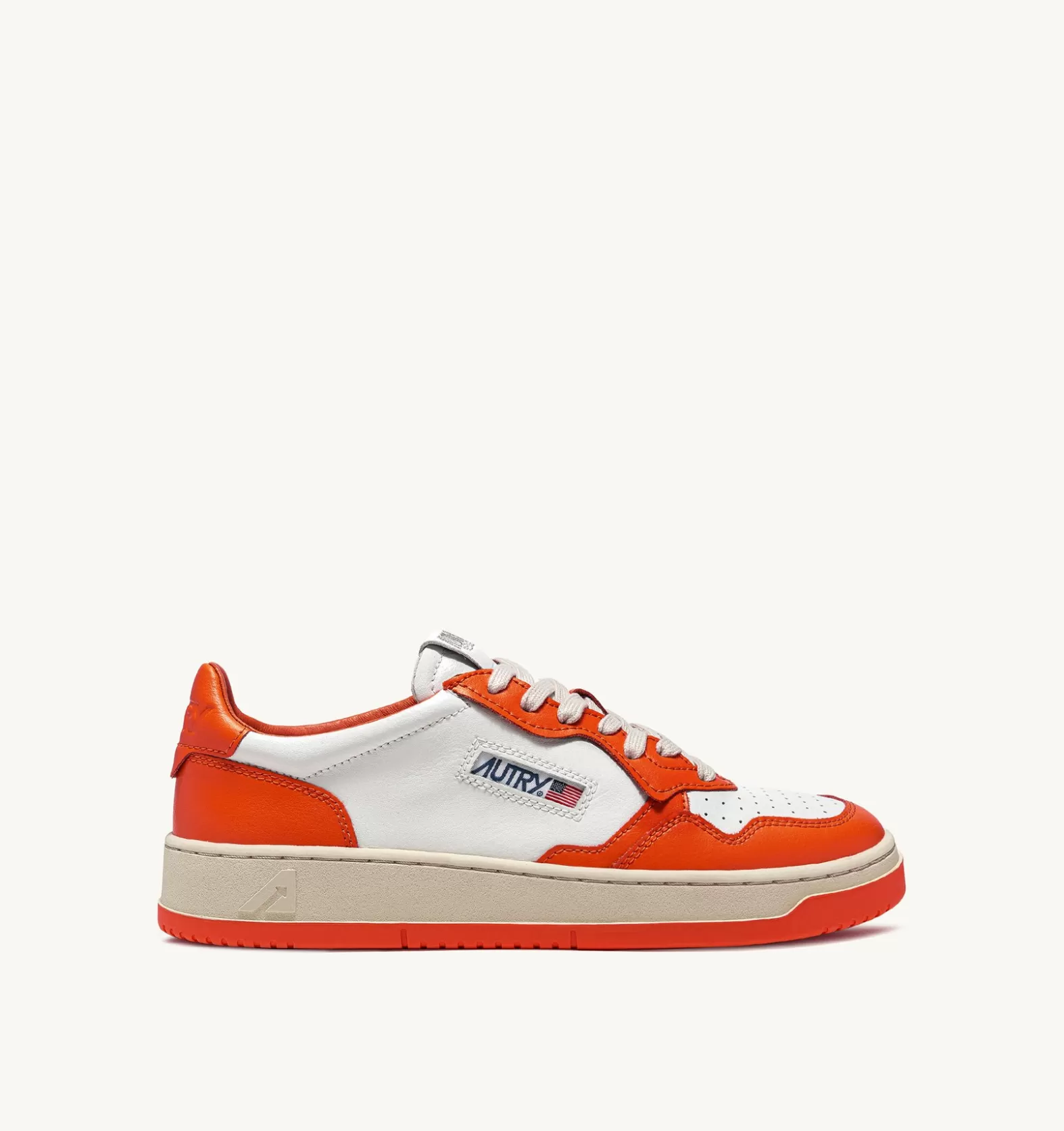 Medalist^AUTRY Two-Tone Medalist Low Sneakers In Leather Color White And Tangerine