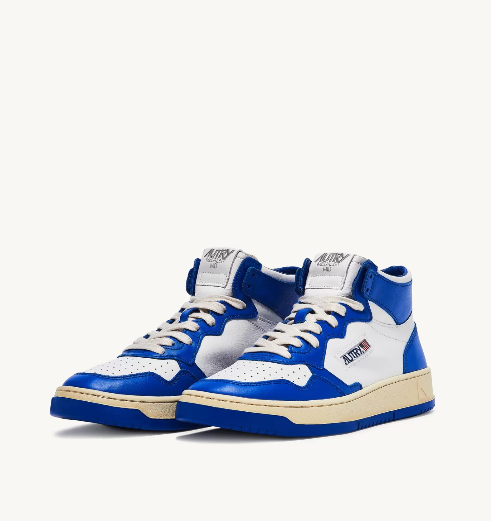 Medalist^AUTRY Two-Tone Medalist Mid Sneakers In Leather Color White And Prince Blue
